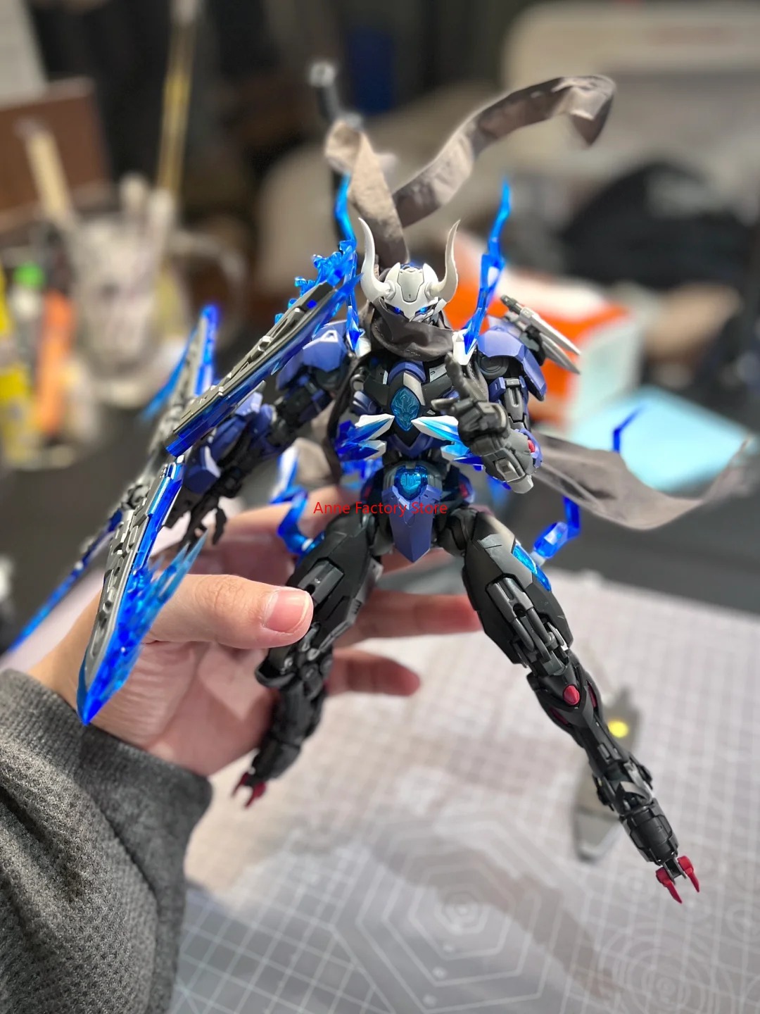 Model Kit Lone Shadow - Сборная модель HEMOXIAN MG в масштабе