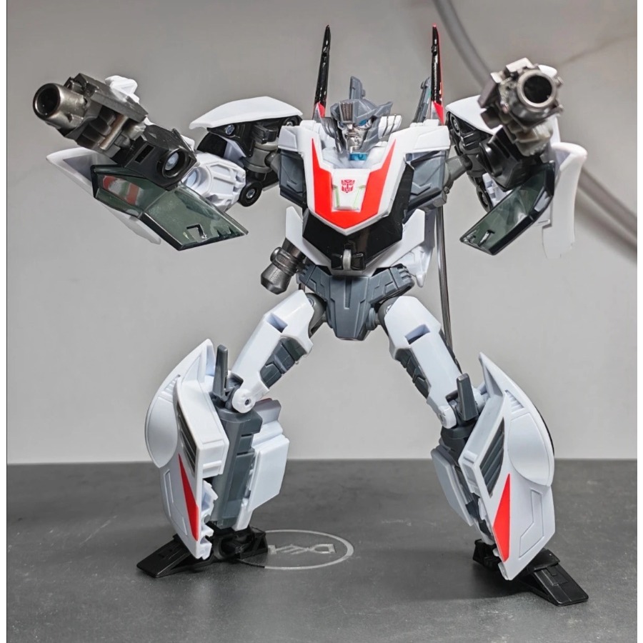 Model Kit Robot - Игрушки-трансформеры APC IDW Wheeljack Wandering Warrior