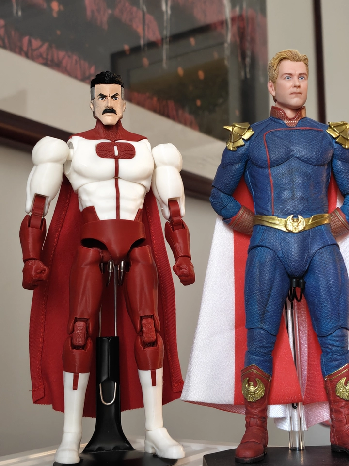 Коллекционная фигурка Omniman  – обзор и цена Model Kit Ultron