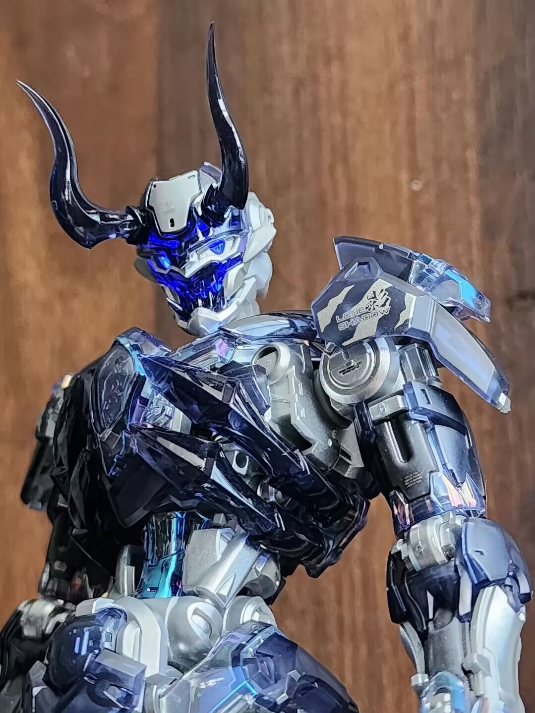 Редкий пластиковый сборный кон – обзор и цена Model Kit Lone Shadow
